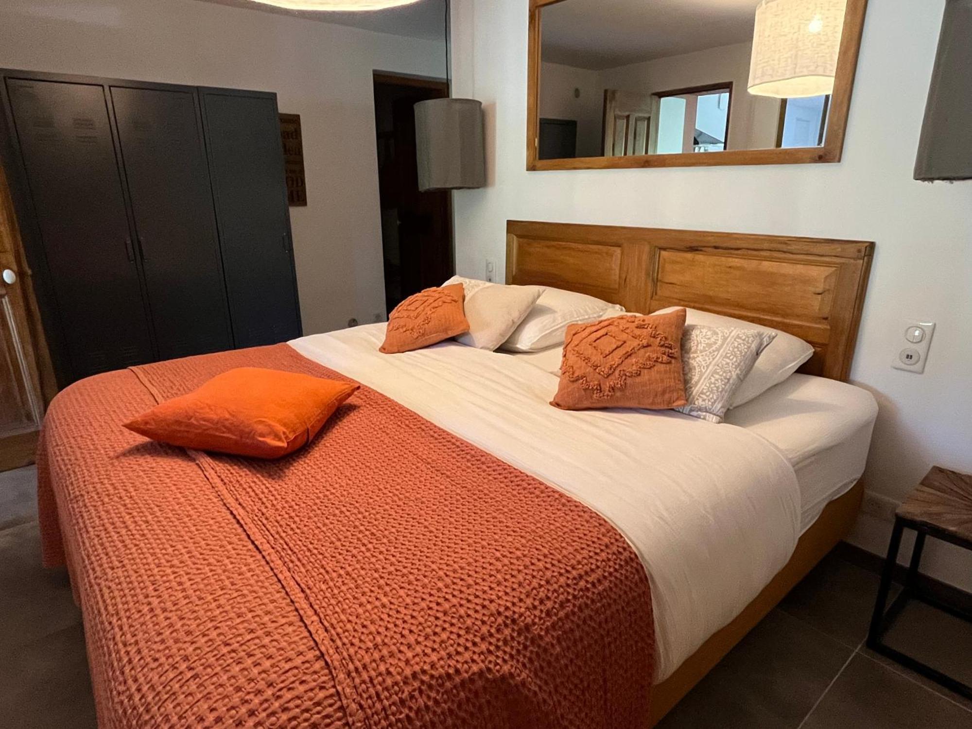 Robion en Luberon Hestia Bed & Breakfast エクステリア 写真
