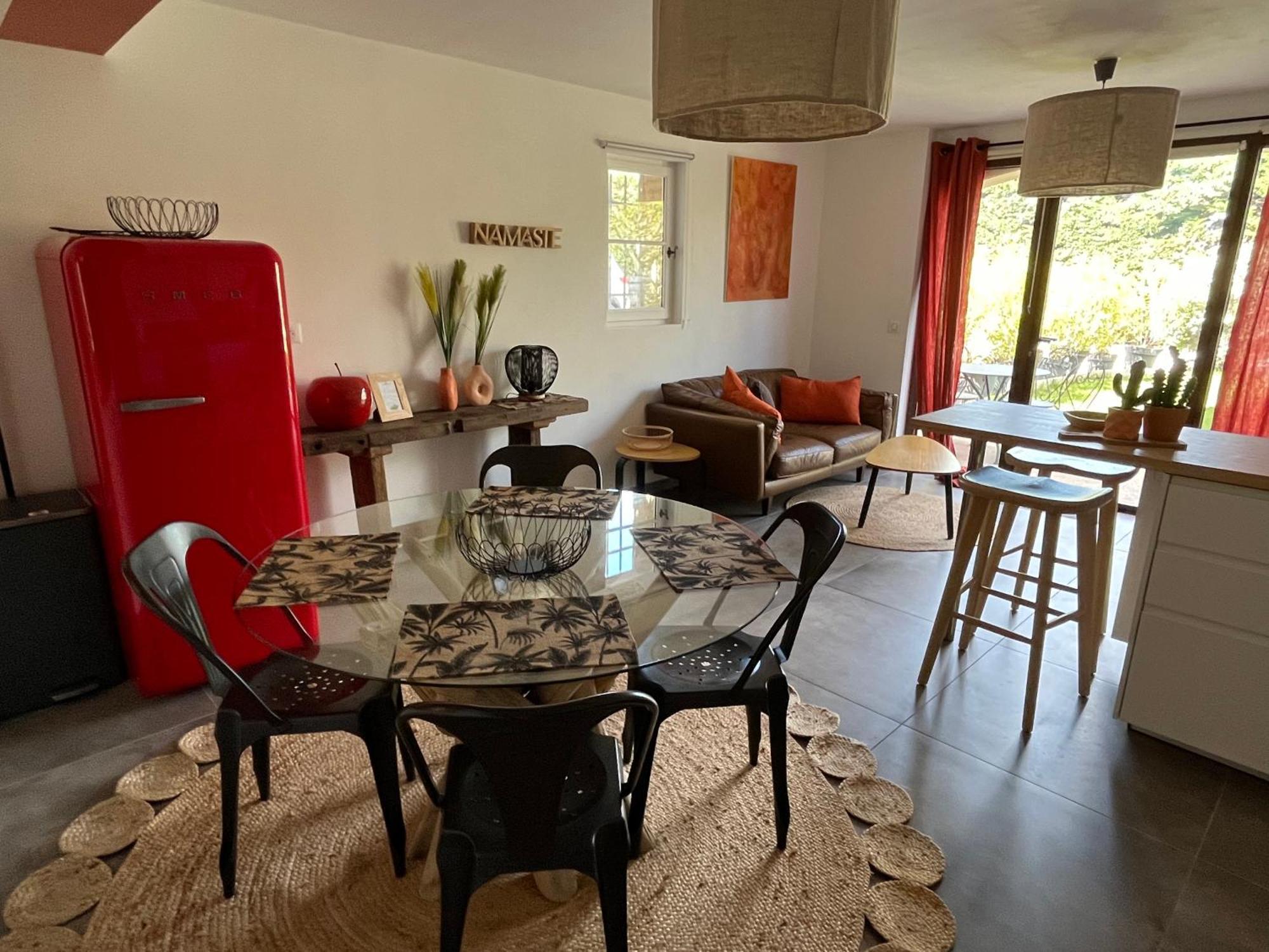 Robion en Luberon Hestia Bed & Breakfast エクステリア 写真