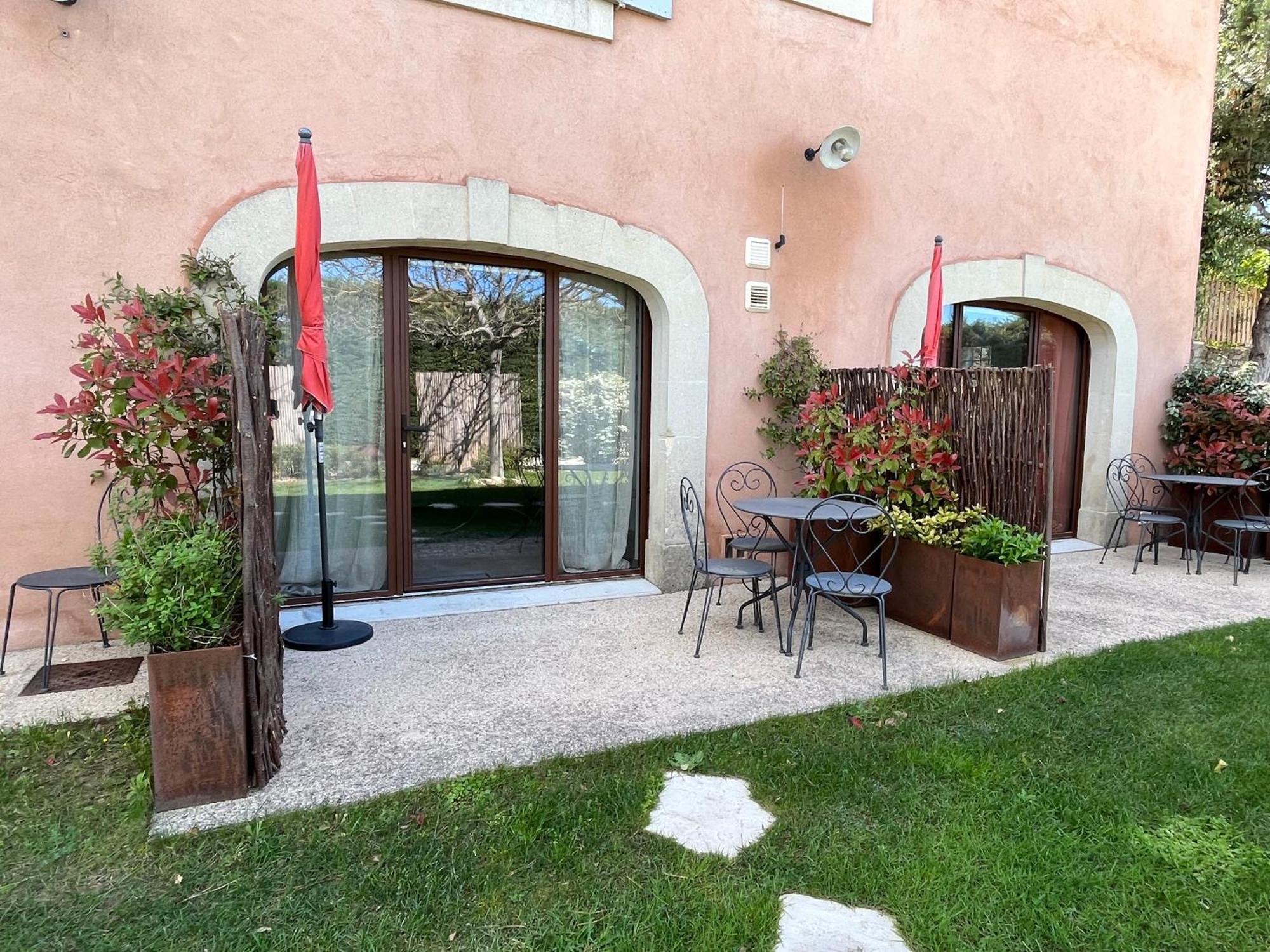 Robion en Luberon Hestia Bed & Breakfast エクステリア 写真