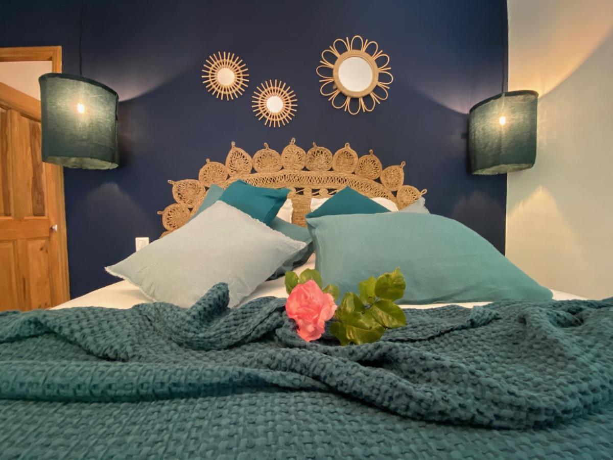 Robion en Luberon Hestia Bed & Breakfast エクステリア 写真