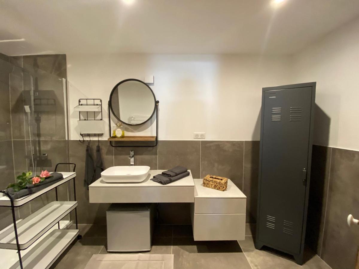 Robion en Luberon Hestia Bed & Breakfast エクステリア 写真